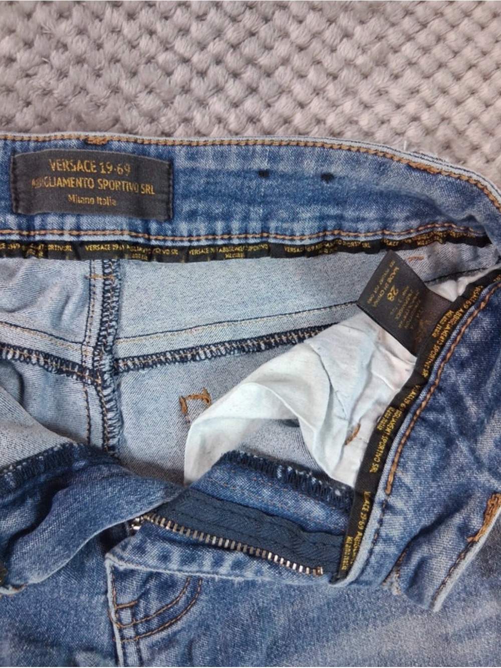 Versace 19.69 Abbigliamento Sportivo Blue Denim Jeans Size 28 Raw Hem - Picture 6 of 6